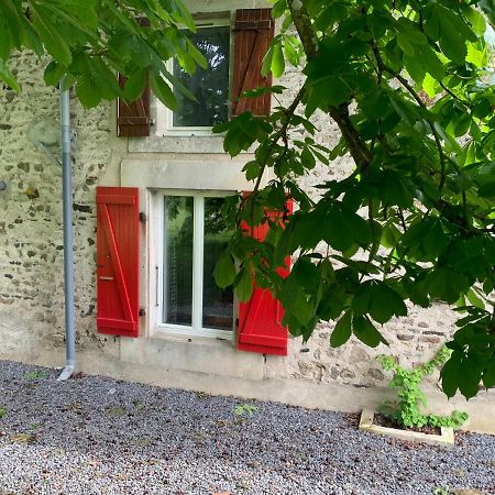 Le Marronnier Entre Les Buis Bed & Breakfast Bussiere-Poitevine Exterior photo