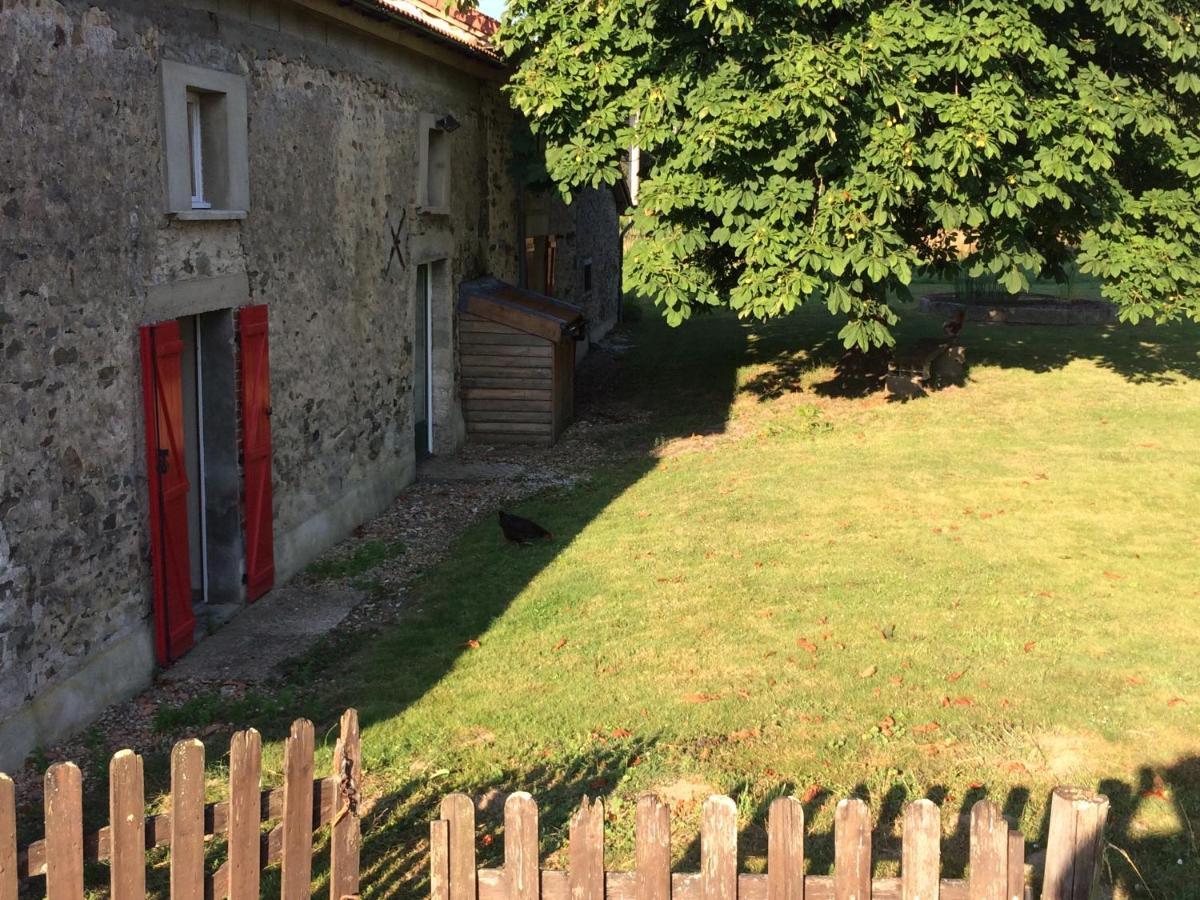 Le Marronnier Entre Les Buis Bed & Breakfast Bussiere-Poitevine Exterior photo