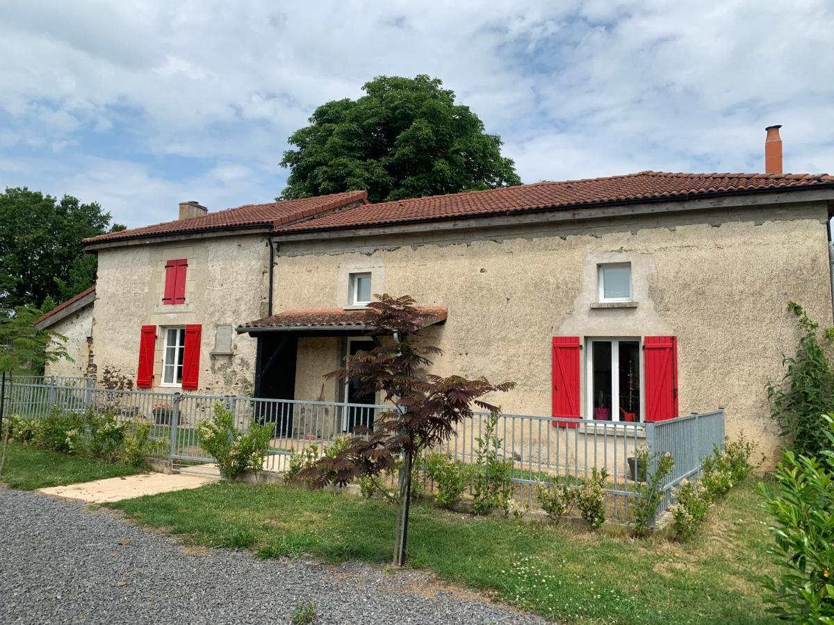 Le Marronnier Entre Les Buis Bed & Breakfast Bussiere-Poitevine Exterior photo