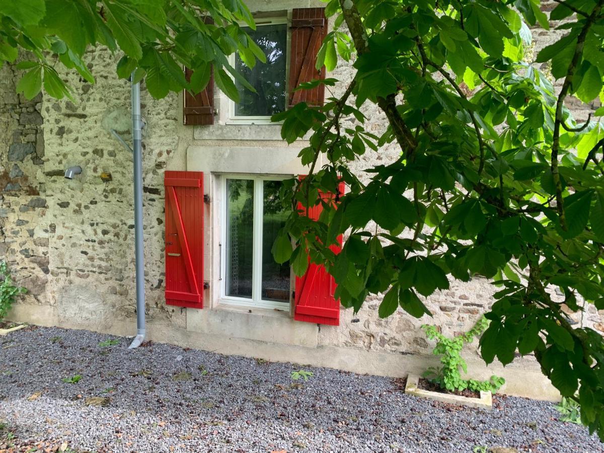 Le Marronnier Entre Les Buis Bed & Breakfast Bussiere-Poitevine Exterior photo